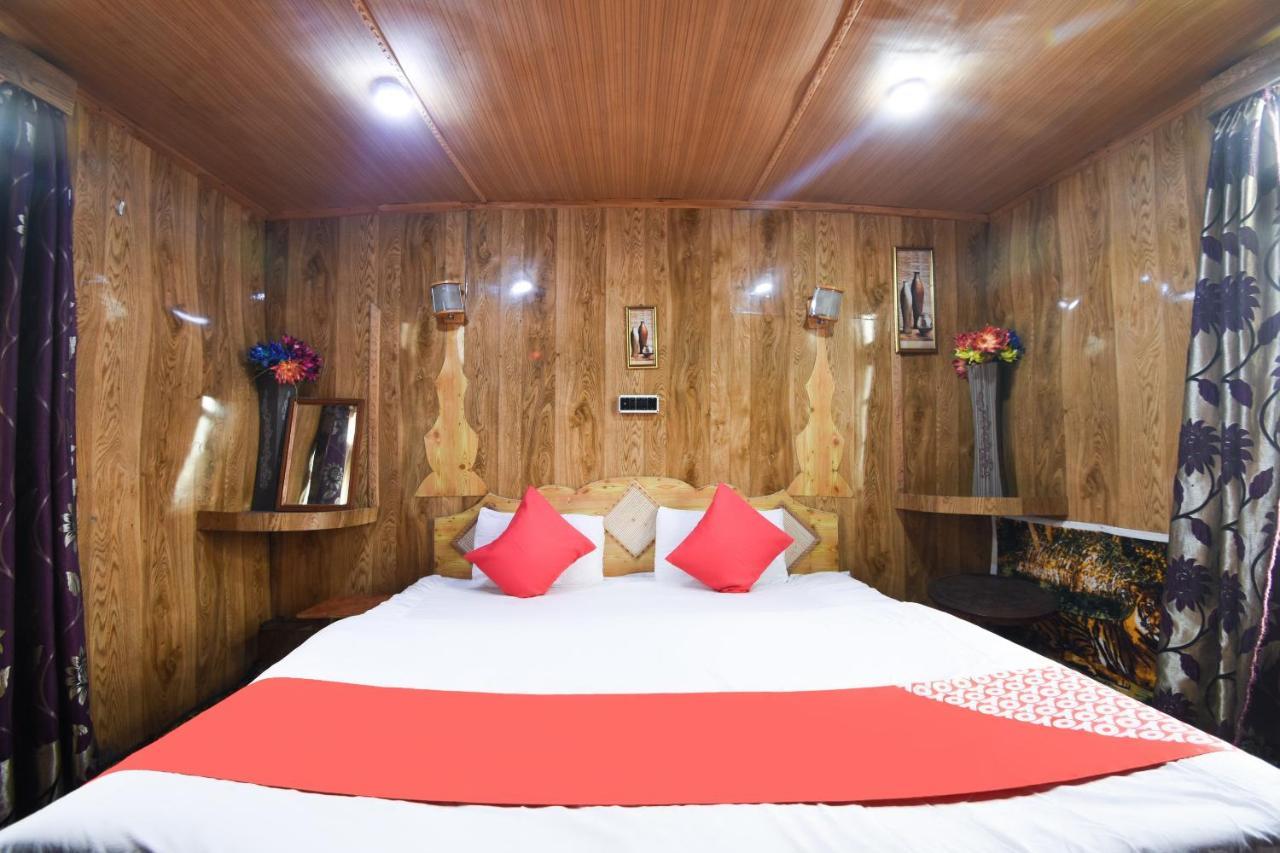 Oyo 66637 Merlin Group Of Houseboats Hotel Srīnagar Zewnętrze zdjęcie